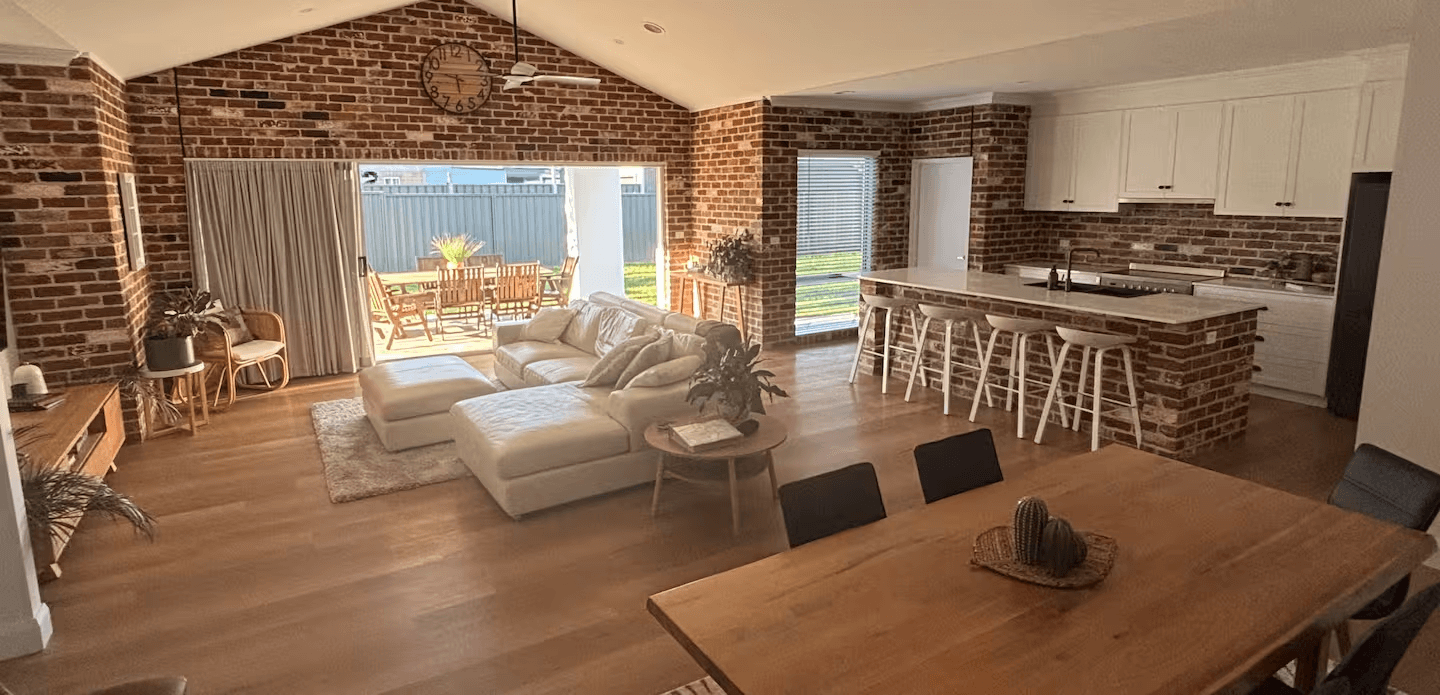 32887f13970d95dba9a0a80d9dd79edf_loira-cottage-2